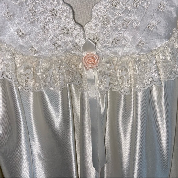 Just For Women Vintage Satin Nightgown With Lace Ruffle Ivory White Bust 55 in - Picture 4 of 11